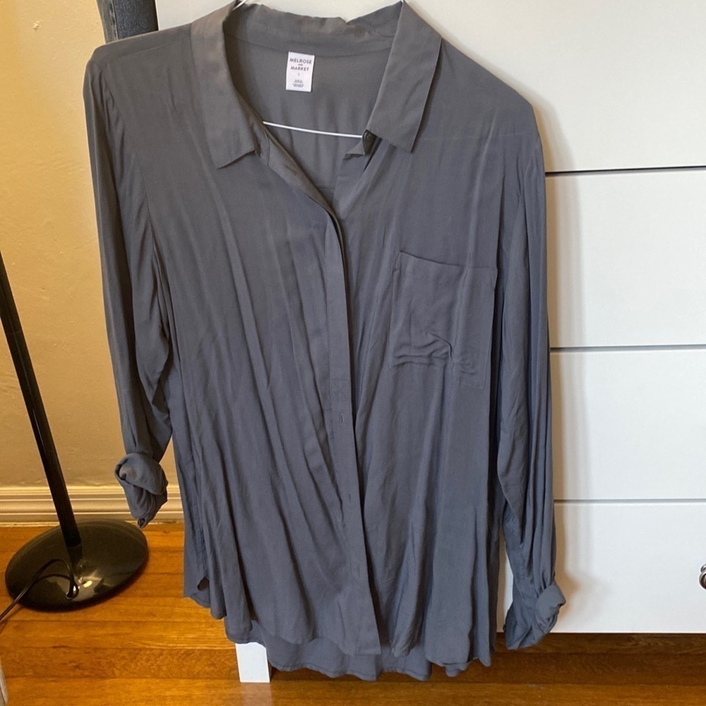 Melrose and Market long sleeve button down, grey, size L